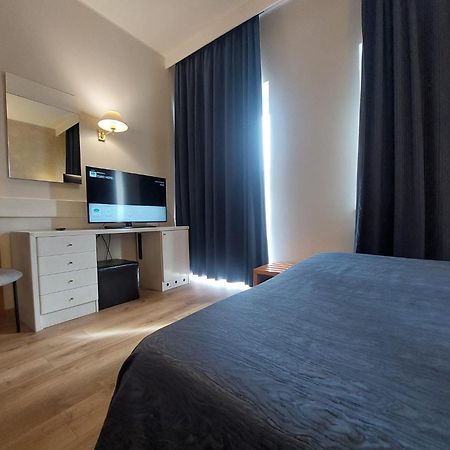 Eurohotel Piacenza Esterno foto