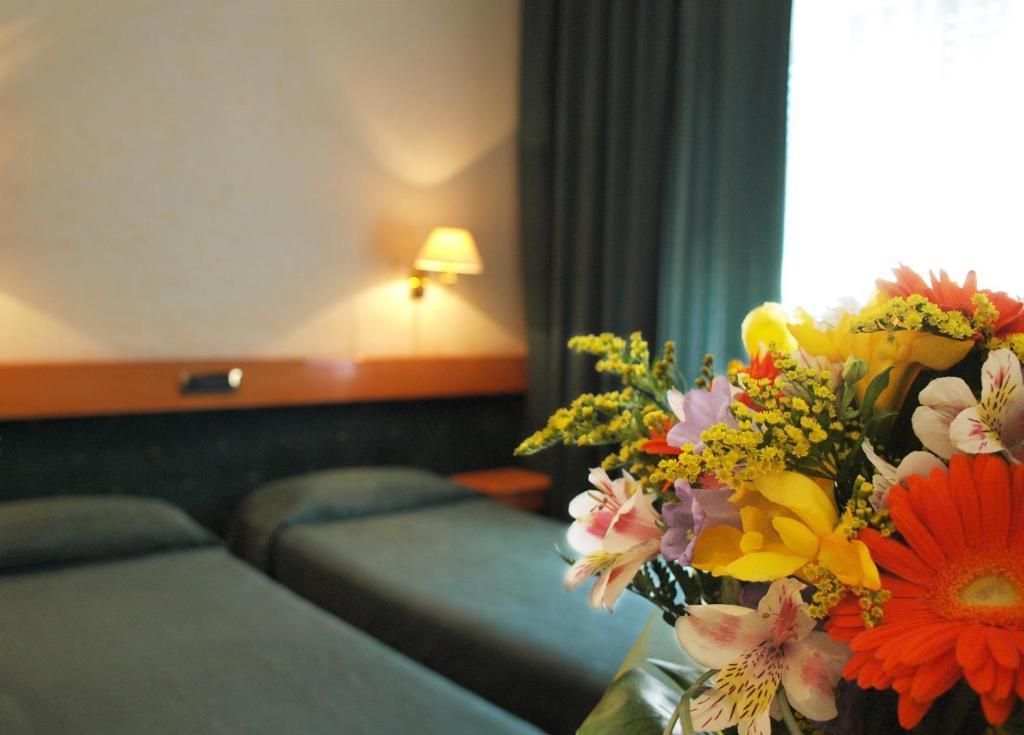 Eurohotel Piacenza Esterno foto