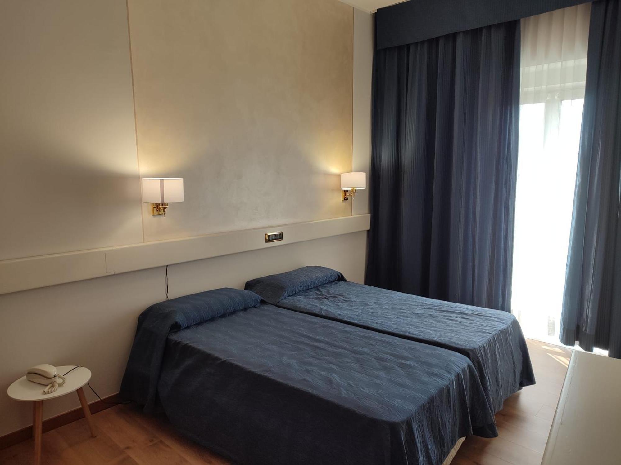 Eurohotel Piacenza Esterno foto