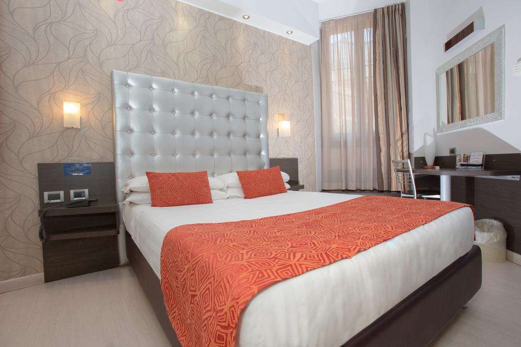 Eurohotel Piacenza Camera foto