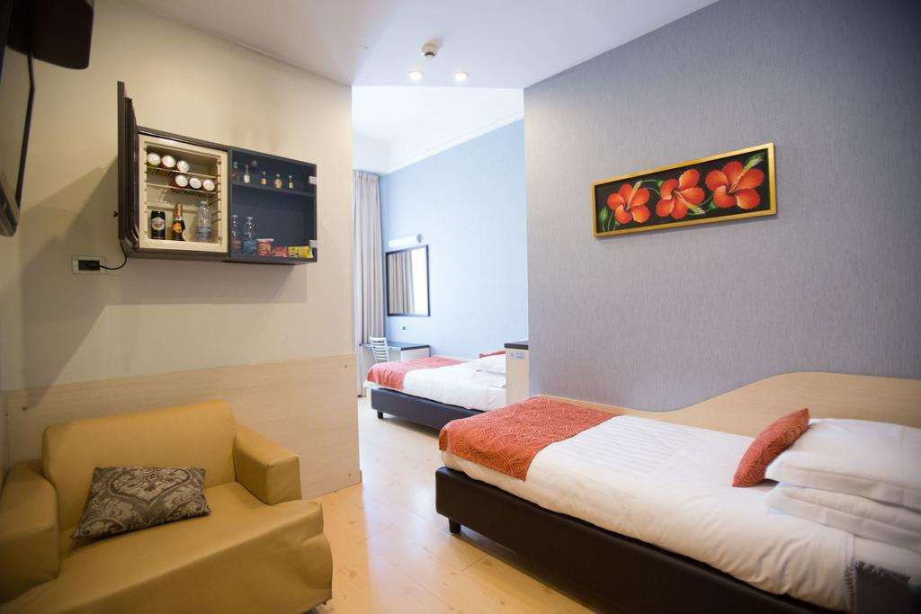 Eurohotel Piacenza Camera foto